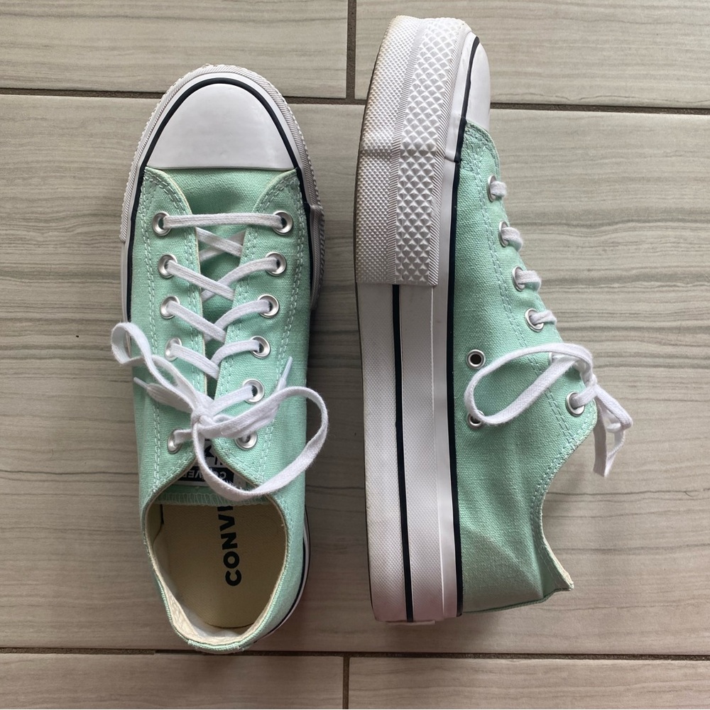 Like New Mint Green Platform Converse Size 9
